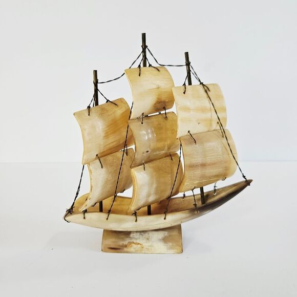 Vintage Hand Carved Ox Horn Wire Nautical Triple Mast Sailing Ship Schooner Boat - Picture 1 of 11